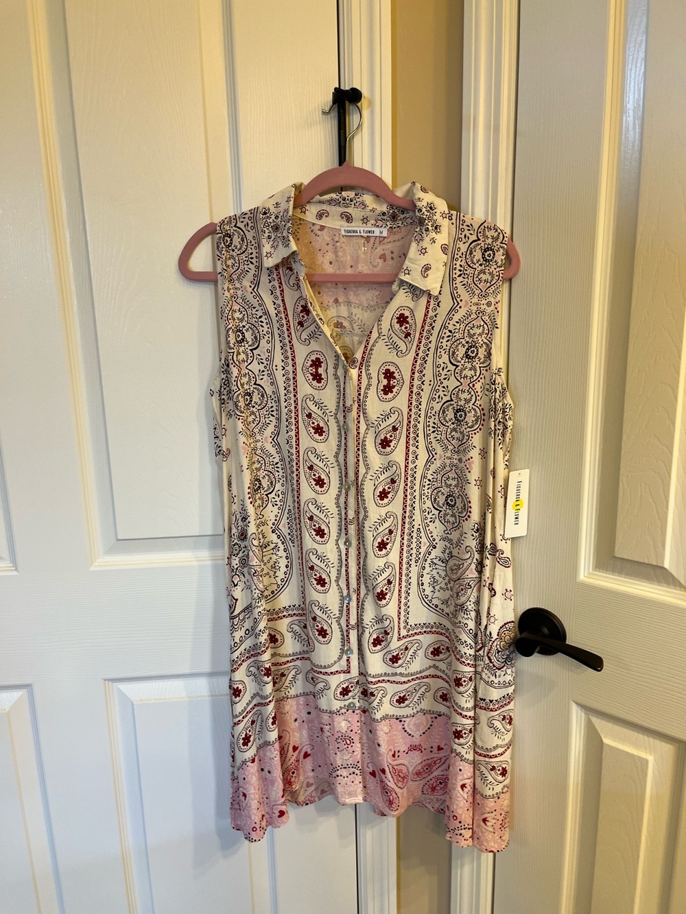 Sleeveless Paisley Print Shirtdress
